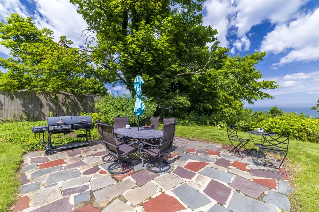 19300 Highland Drive New Buffalo Township MI 49117