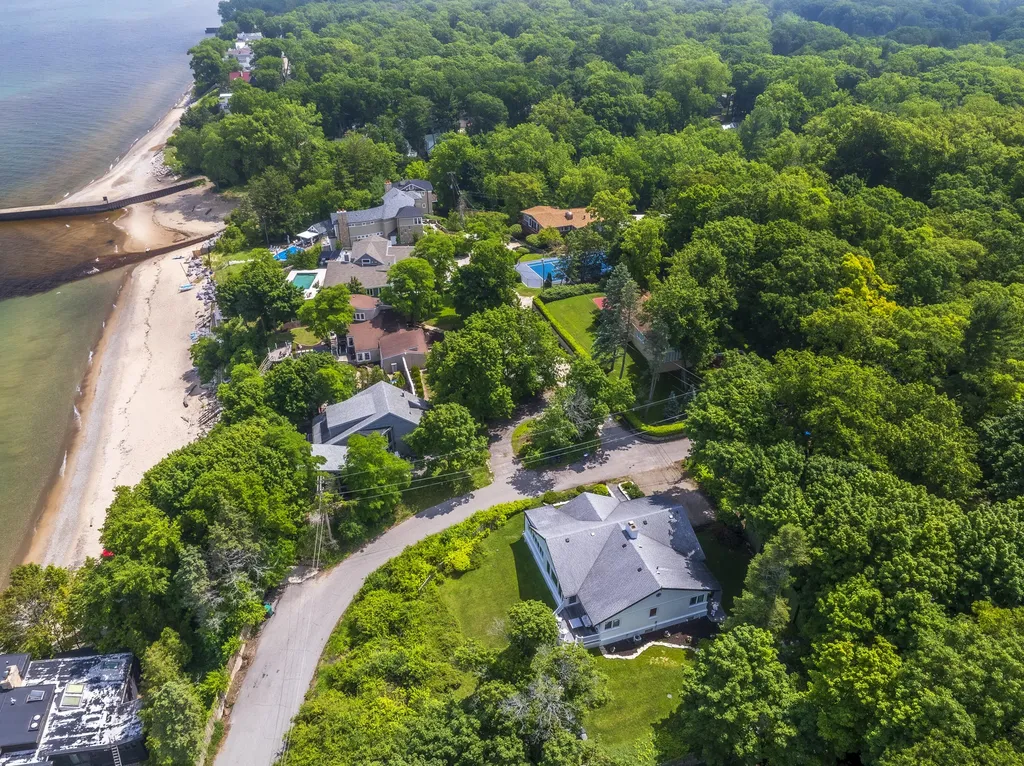 19300 Highland Drive New Buffalo Township MI 49117