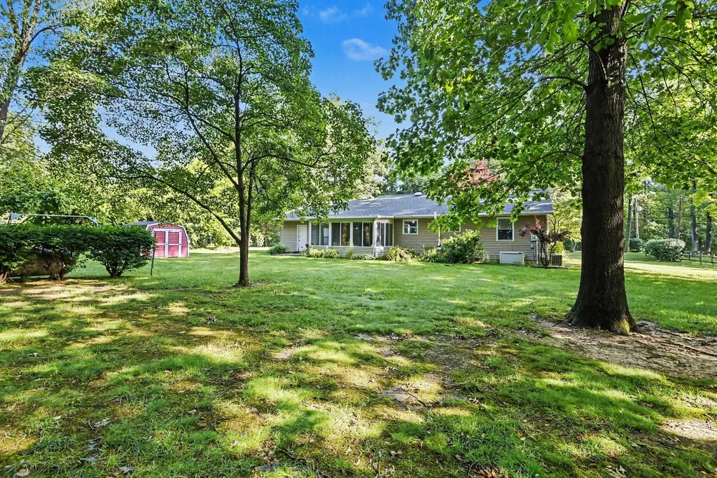 3720 Chamberlain Road Buchanan Township MI 49107