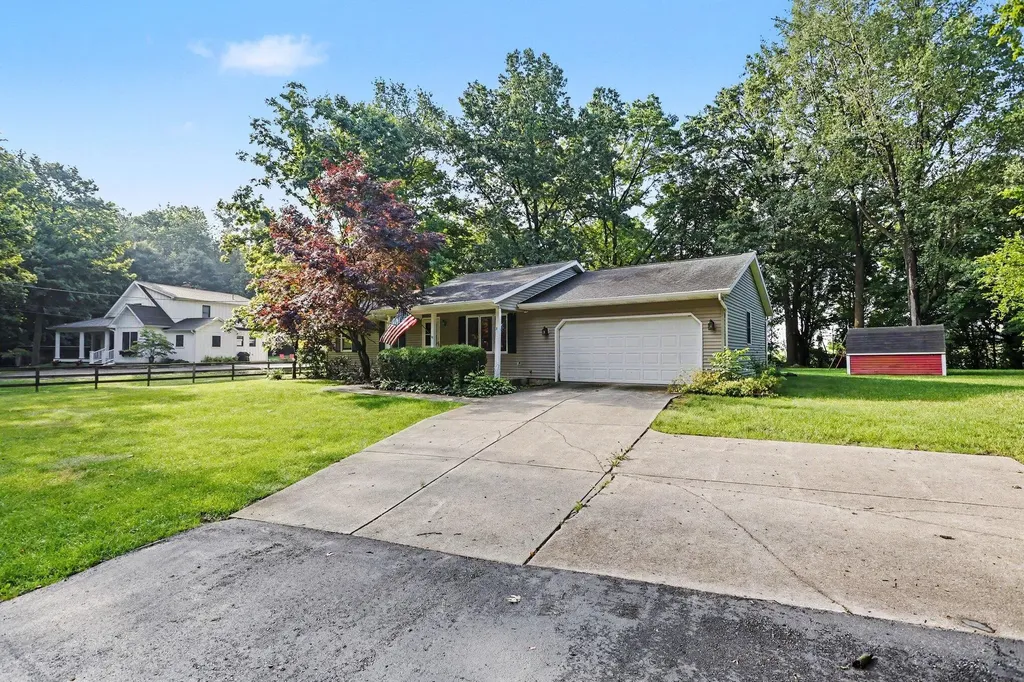 3720 Chamberlain Road Buchanan Township MI 49107