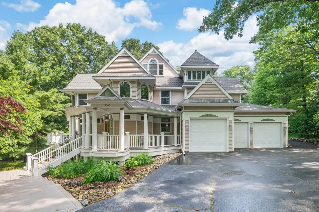 3003 Dunes Valley Path Lincoln Charter Township MI 49127