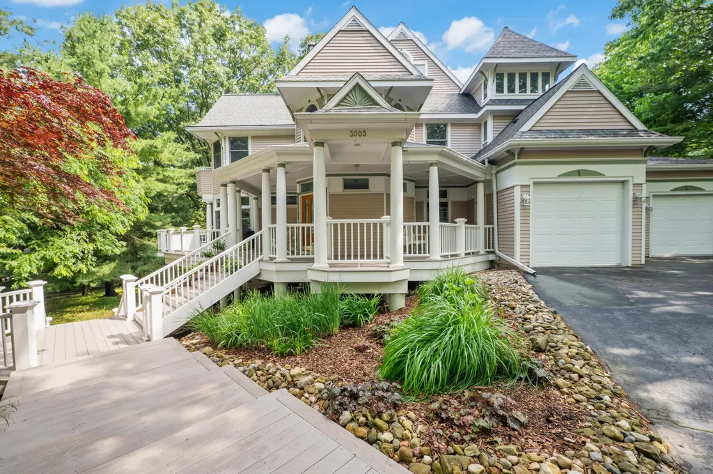 3003 Dunes Valley Path Lincoln Charter Township MI 49127