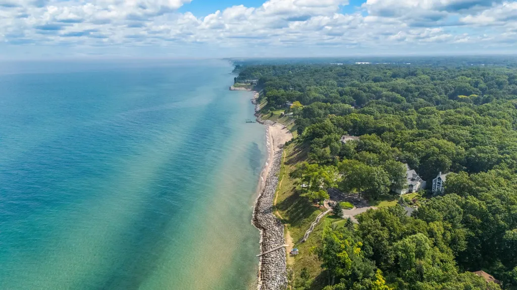 3003 Dunes Valley Path Lincoln Charter Township MI 49127