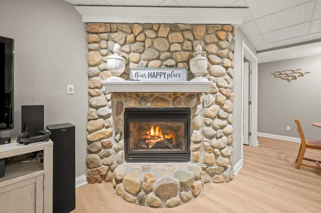 3003 Dunes Valley Path Lincoln Charter Township MI 49127