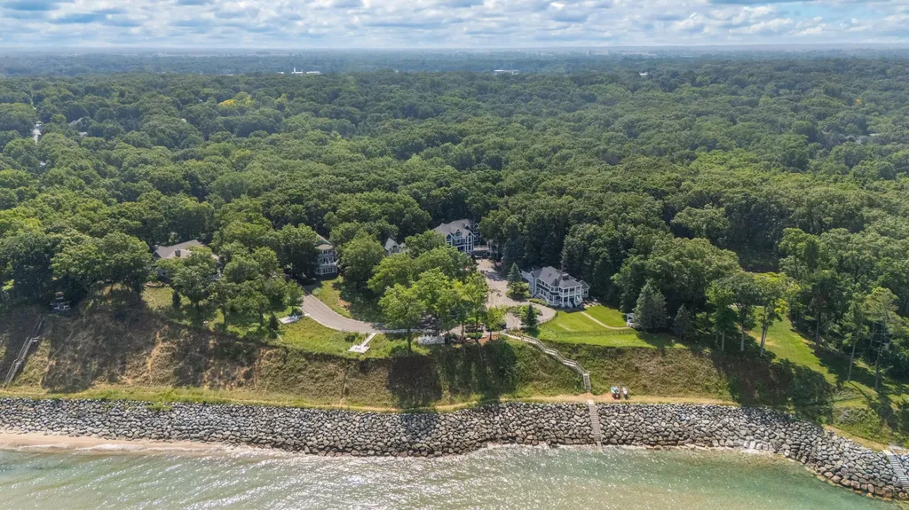 3003 Dunes Valley Path Lincoln Charter Township MI 49127