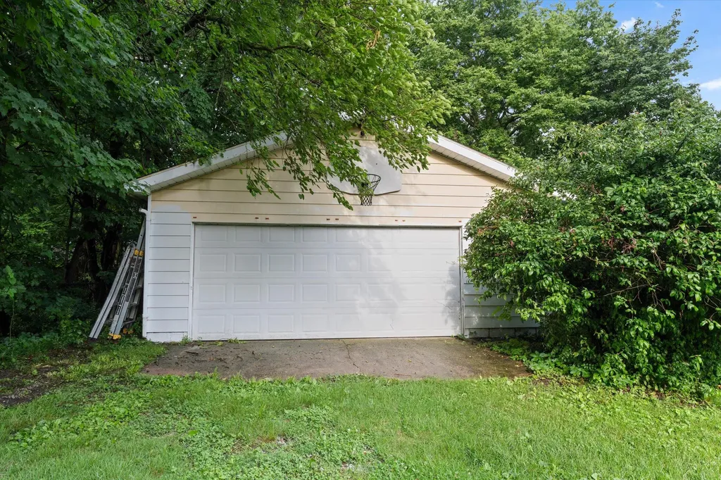 110 N O Keefe Street Cassopolis Village MI 49031