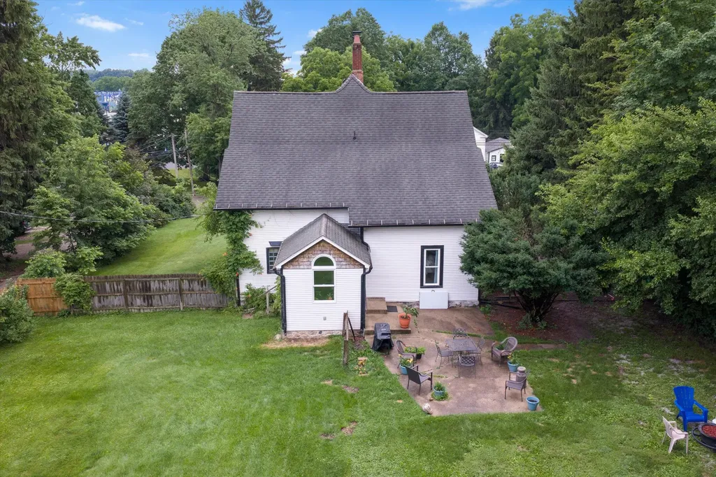 110 N O Keefe Street Cassopolis Village MI 49031