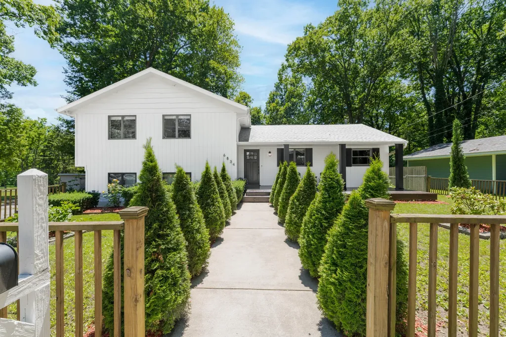 6834 Cherry Street Coloma Charter Township MI 49038