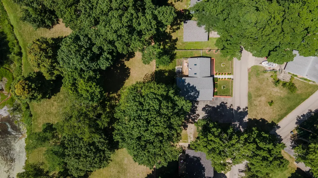 6834 Cherry Street Coloma Charter Township MI 49038
