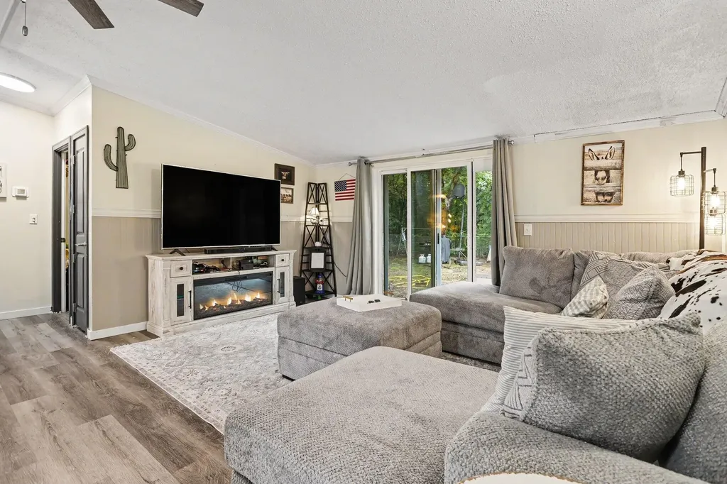 4448 E River Road Buchanan Township MI 49107