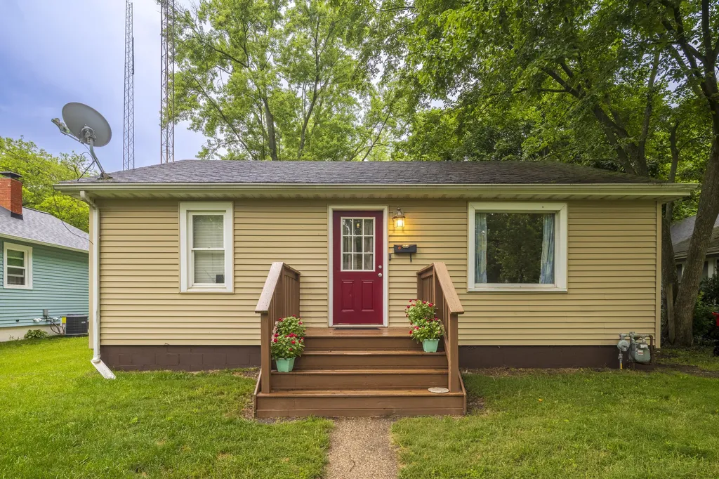 1148 Lavette Avenue Benton Harbor City MI 49022