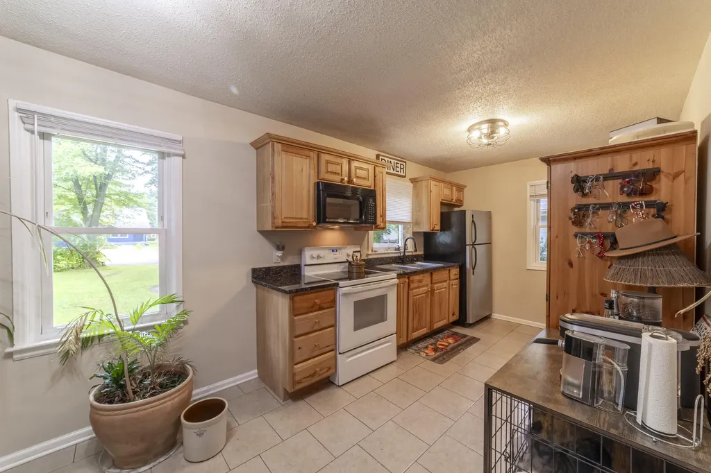 1148 Lavette Avenue Benton Harbor City MI 49022