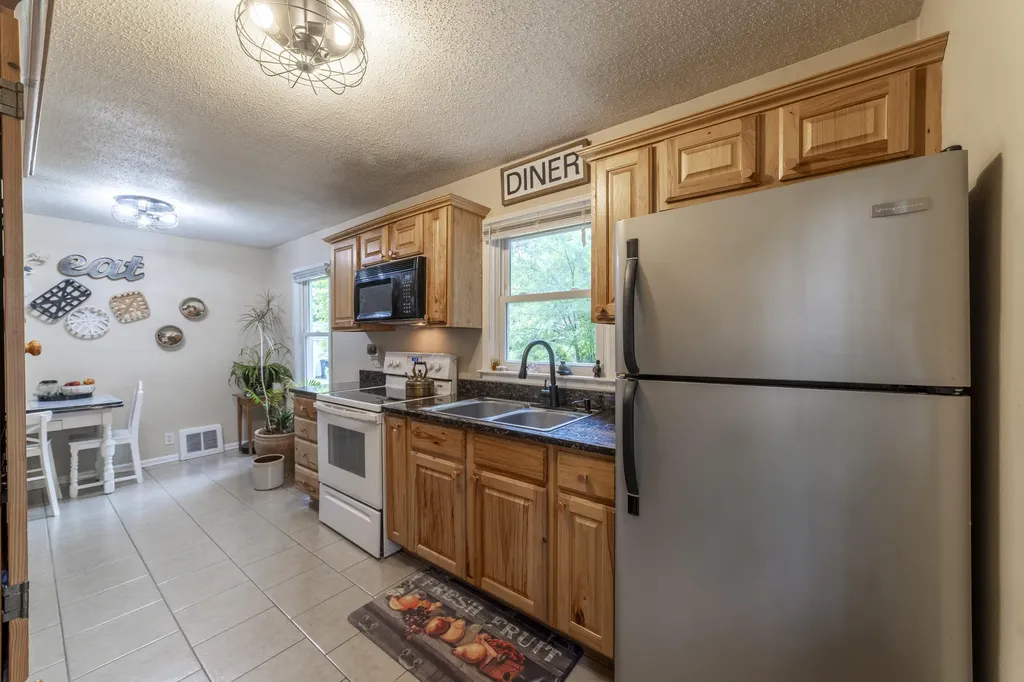 1148 Lavette Avenue Benton Harbor City MI 49022