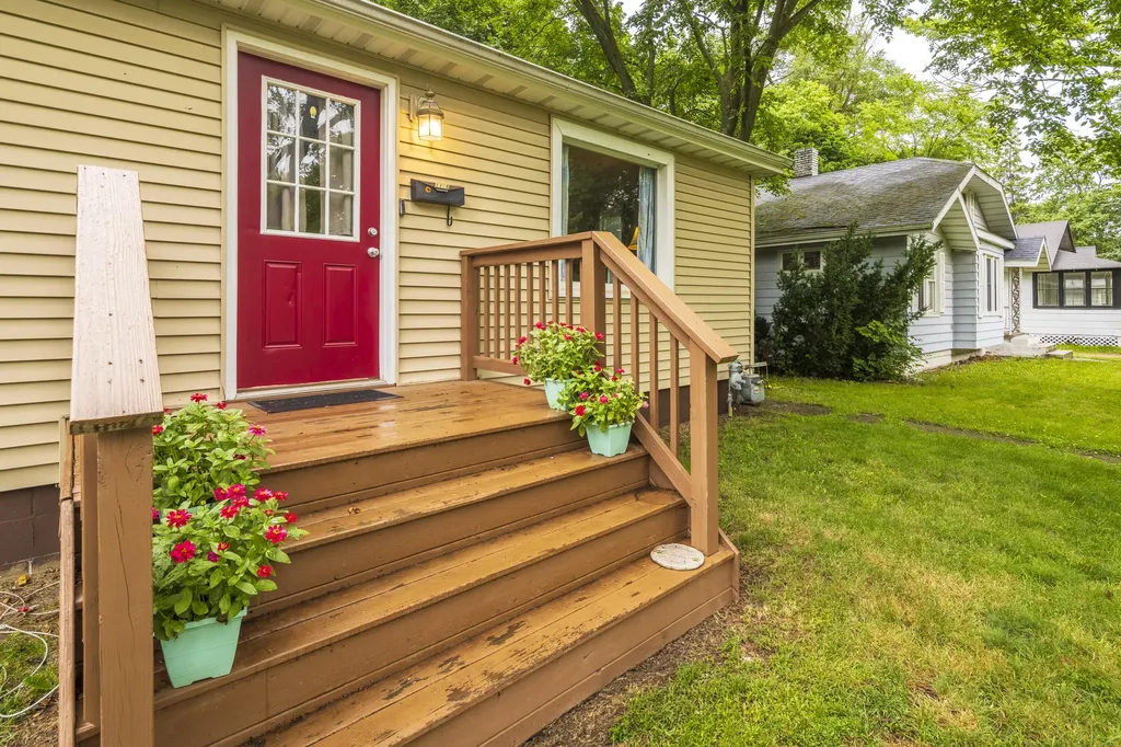 1148 Lavette Avenue Benton Harbor City MI 49022