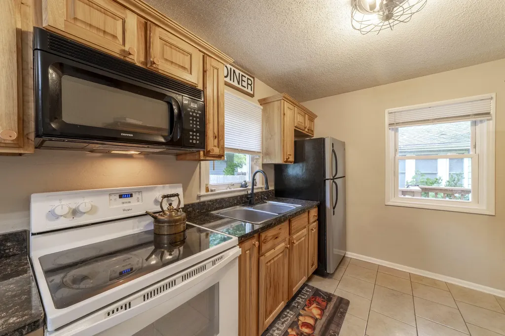 1148 Lavette Avenue Benton Harbor City MI 49022
