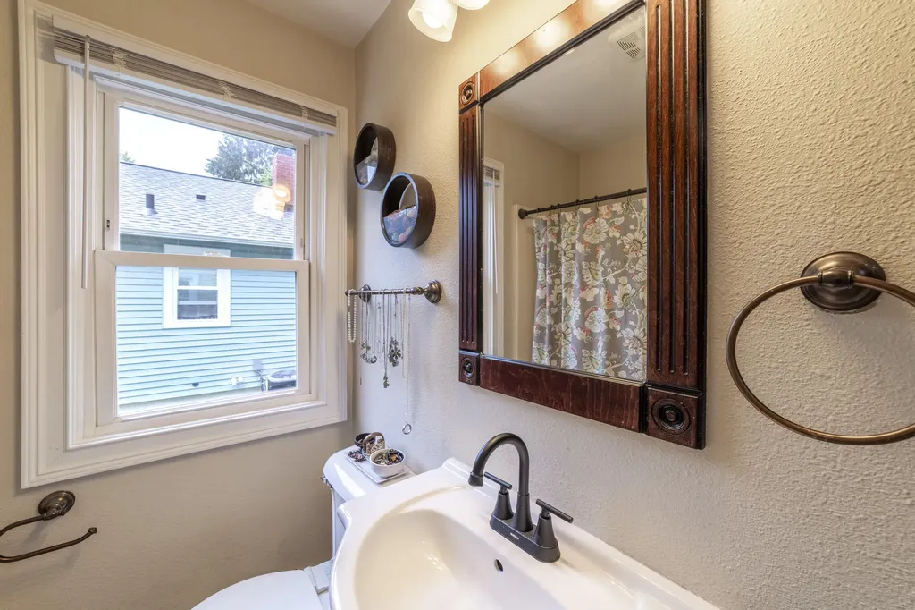 1148 Lavette Avenue Benton Harbor City MI 49022