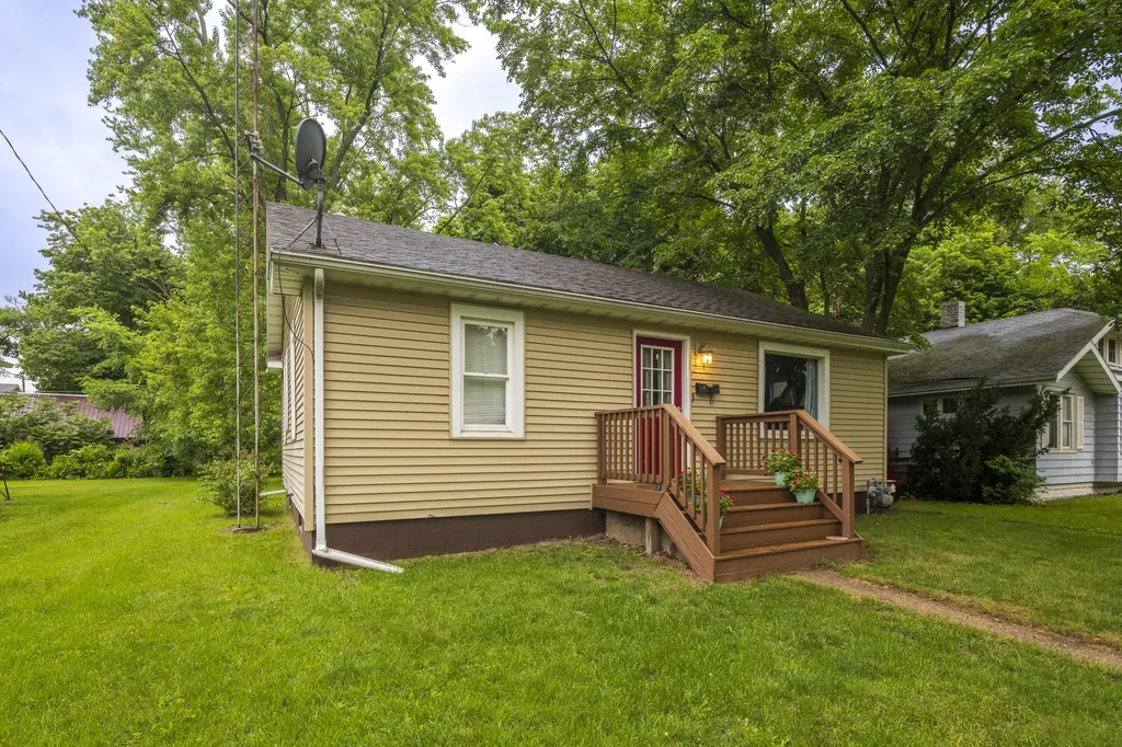 1148 Lavette Avenue Benton Harbor City MI 49022