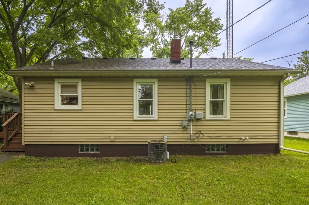 1148 Lavette Avenue Benton Harbor City MI 49022
