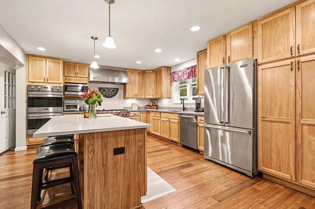 50790 Pleasant Street Silver Creek Township MI 49047
