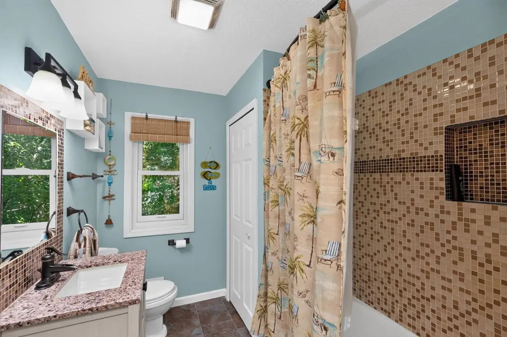 68388 Dailey Road Ontwa Township MI 49112