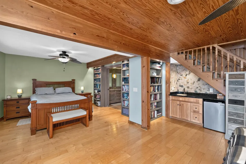 68388 Dailey Road Ontwa Township MI 49112