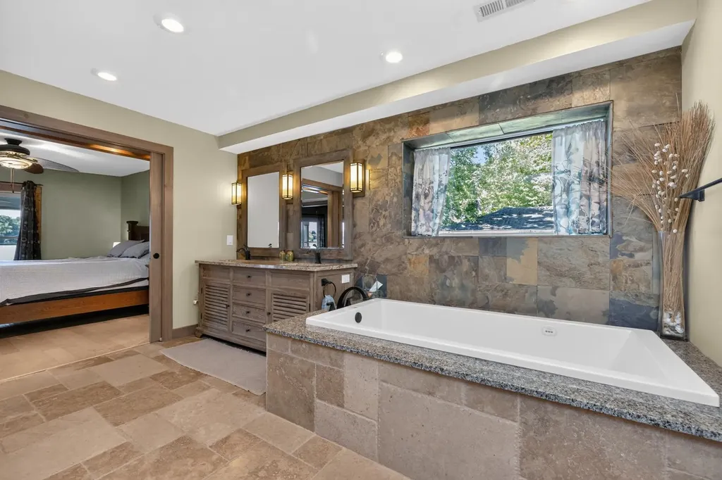 68388 Dailey Road Ontwa Township MI 49112
