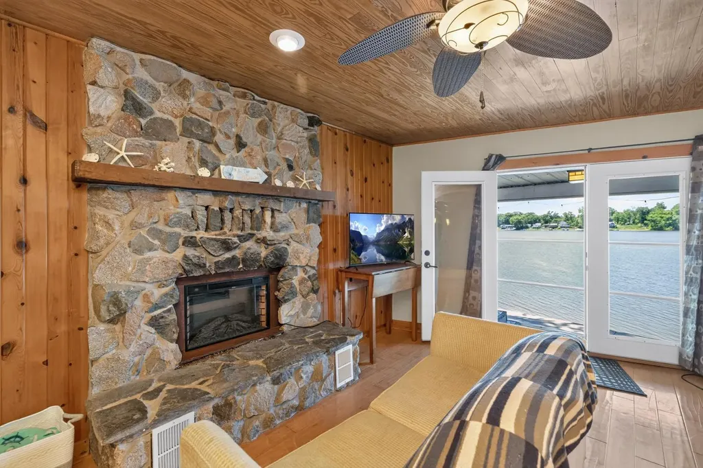 68388 Dailey Road Ontwa Township MI 49112