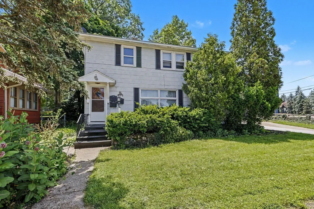 400 La Salle Avenue St. Joseph City MI 49085