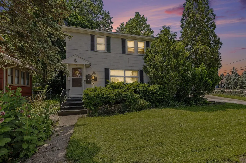 400 La Salle Avenue St. Joseph City MI 49085