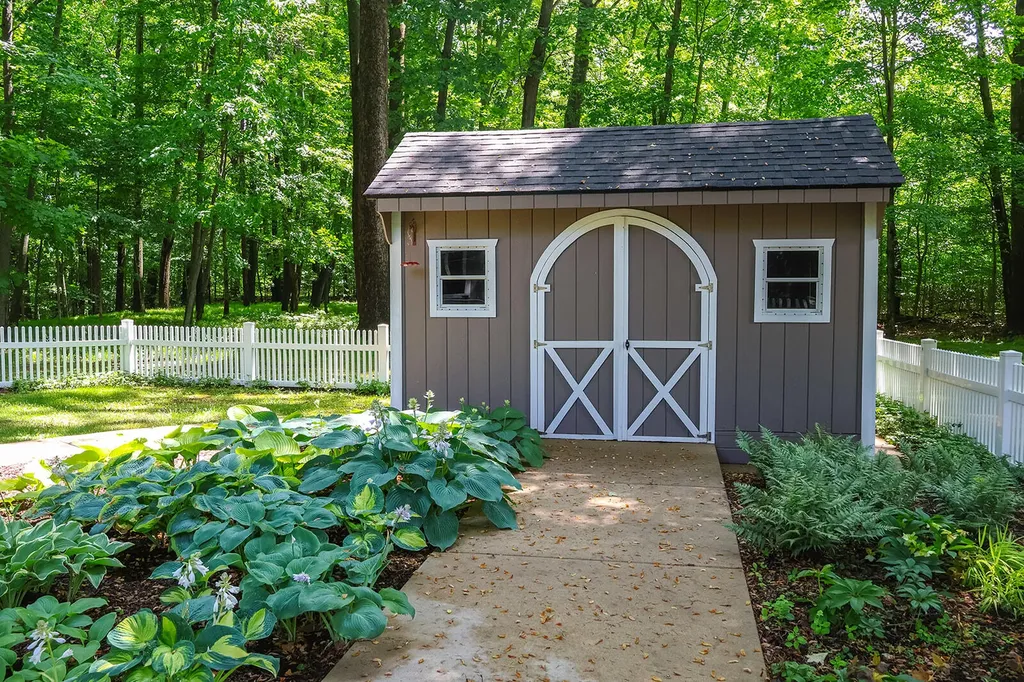 6697 Warren Woods Road Chikaming Township MI 49128