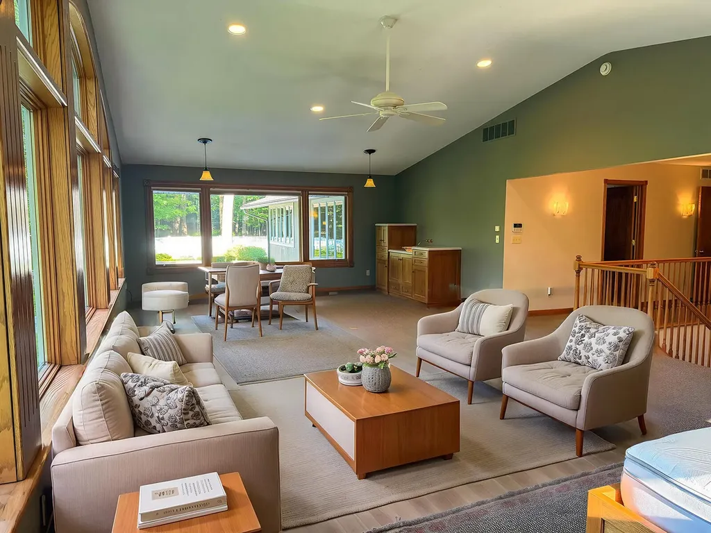6697 Warren Woods Road Chikaming Township MI 49128