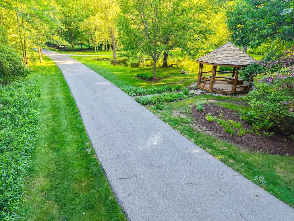 6697 Warren Woods Road Chikaming Township MI 49128