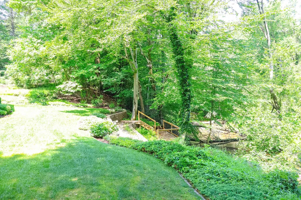 6697 Warren Woods Road Chikaming Township MI 49128