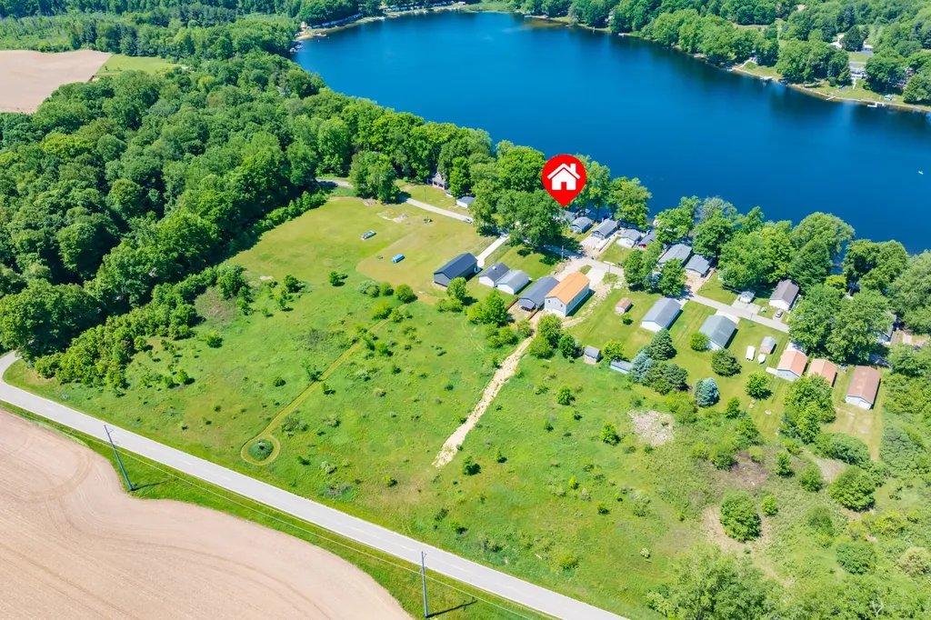 50400 Taylor Drive Marcellus Township MI 49067