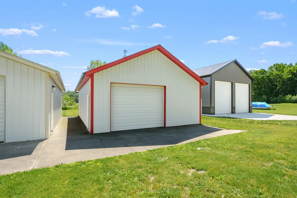 50400 Taylor Drive Marcellus Township MI 49067