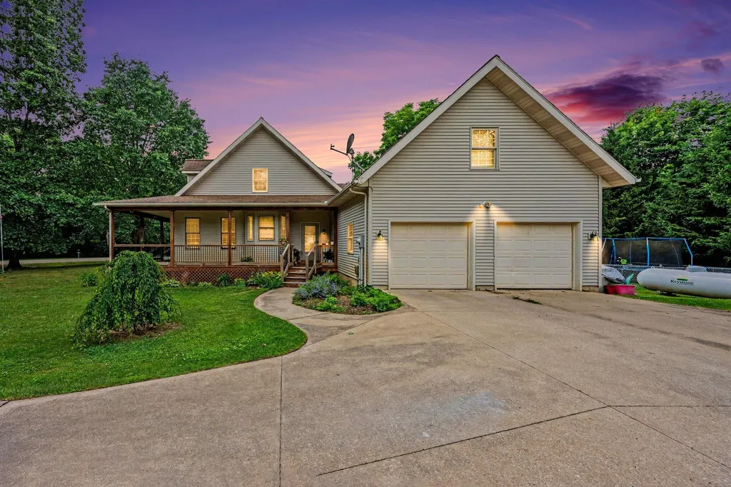 15757 Oakshore Drive Fabius Township MI 49093