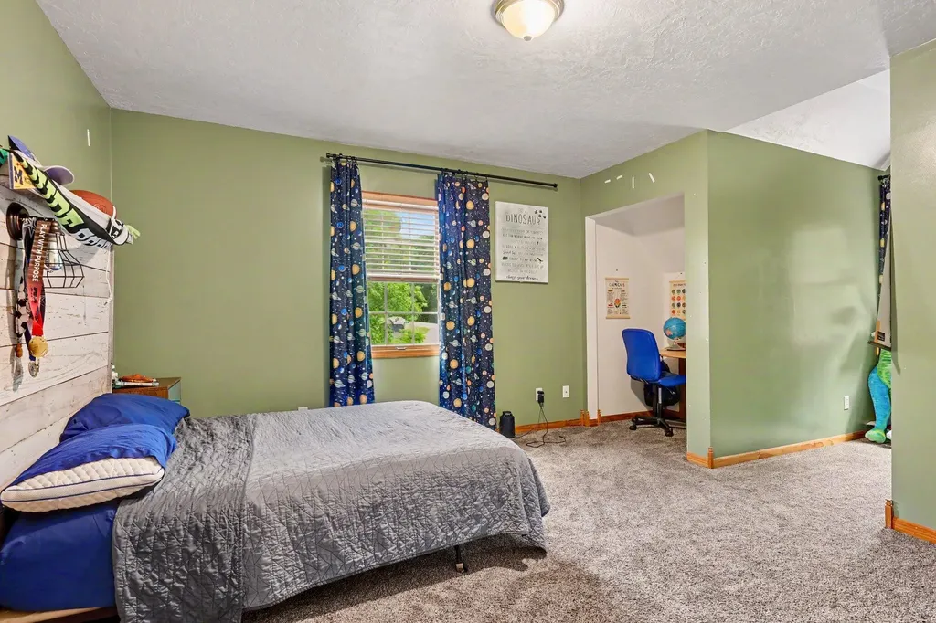 15757 Oakshore Drive Fabius Township MI 49093