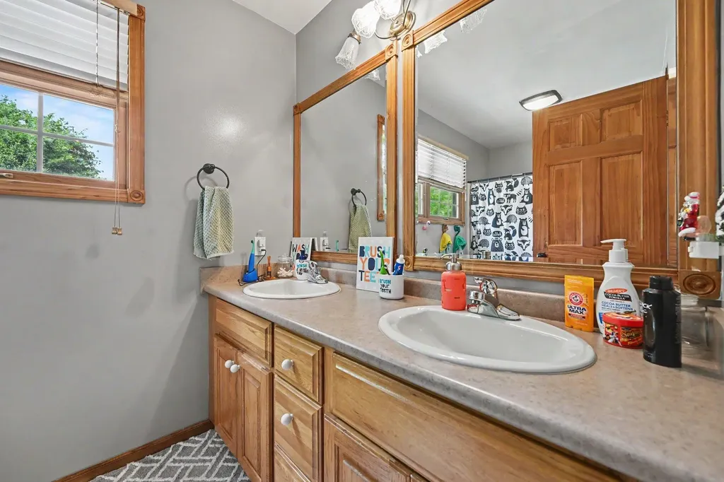 15757 Oakshore Drive Fabius Township MI 49093