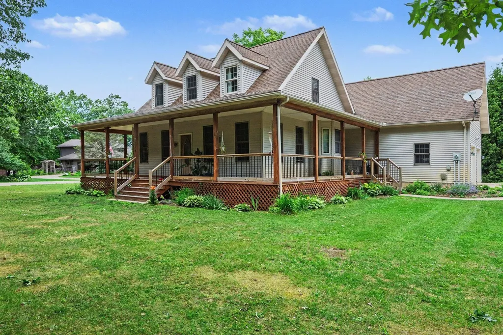 15757 Oakshore Drive Fabius Township MI 49093