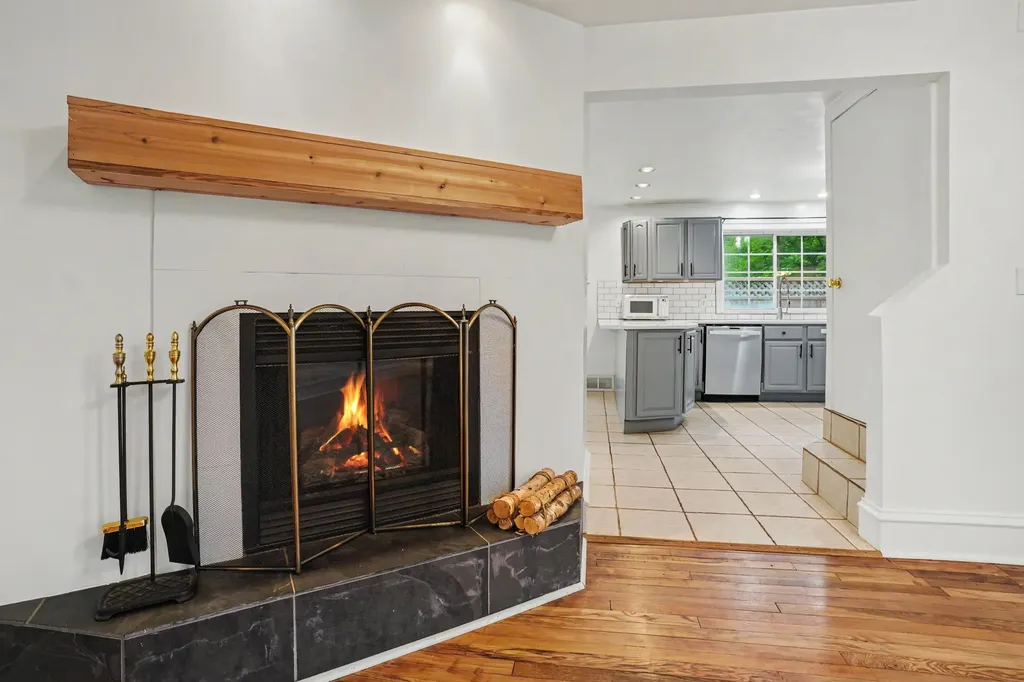 220 E James Street Lawrence Village MI 49064