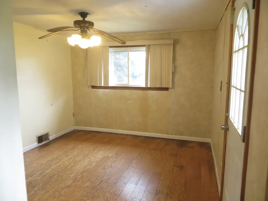 25012 Kenneth Avenue Ontwa Township MI 49112