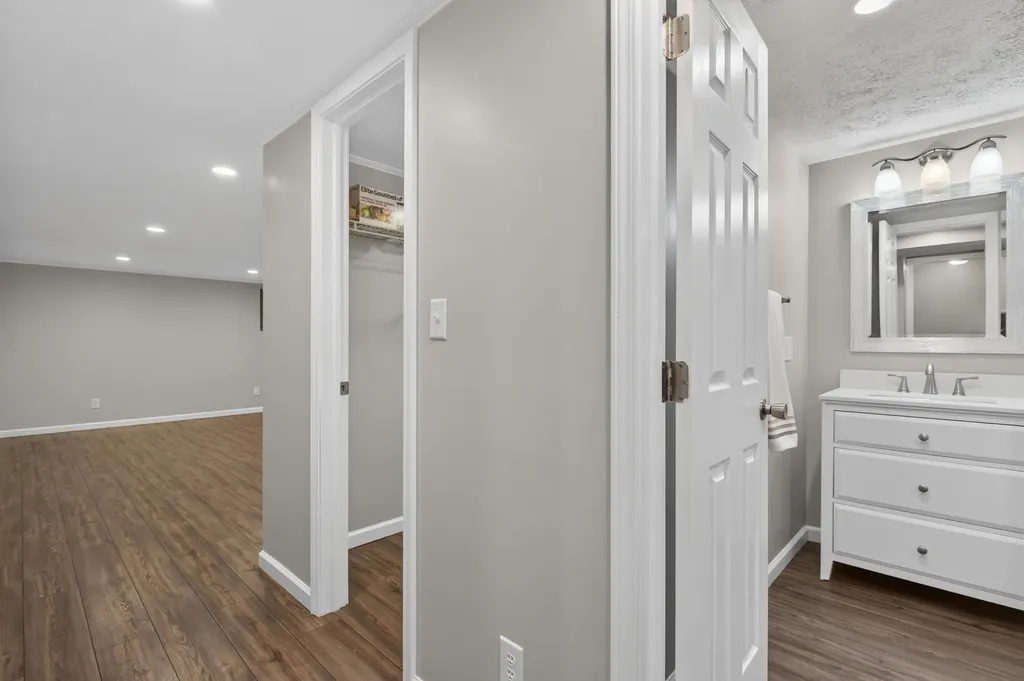 2553 Bristol Terrace St. Joseph Charter Township MI 49085