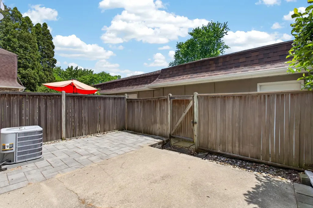 2553 Bristol Terrace St. Joseph Charter Township MI 49085