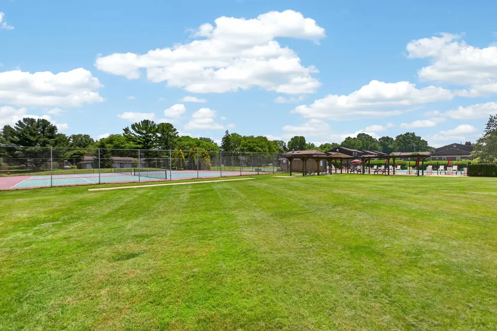 2553 Bristol Terrace St. Joseph Charter Township MI 49085