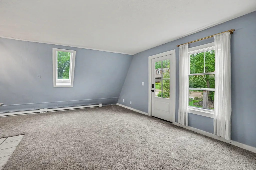 540 East Drive Unknown City MI 49090
