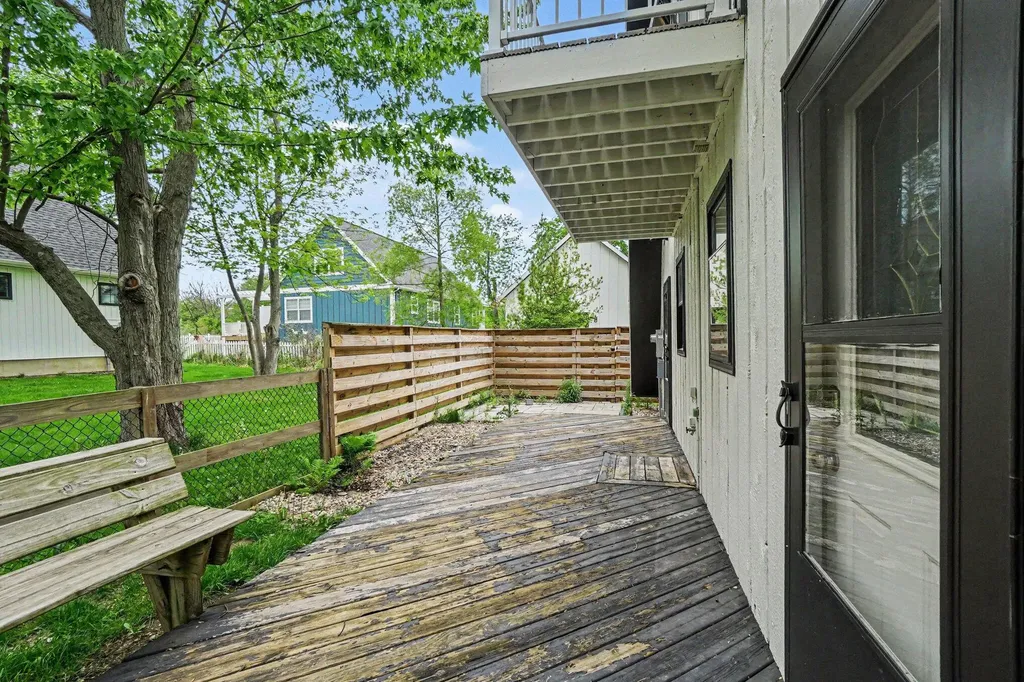 540 East Drive Unknown City MI 49090