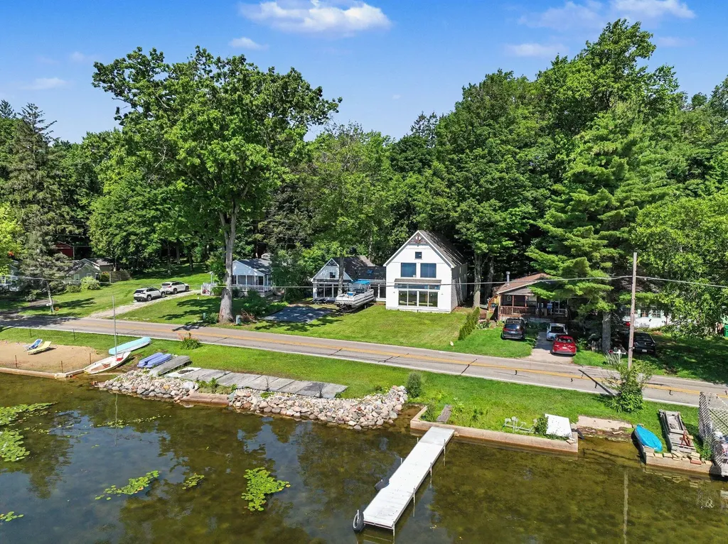 50756 Garrett Road Silver Creek Township MI 49047