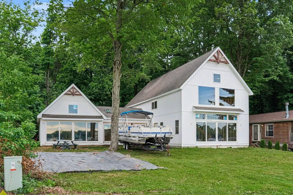 50756 Garrett Road Silver Creek Township MI 49047