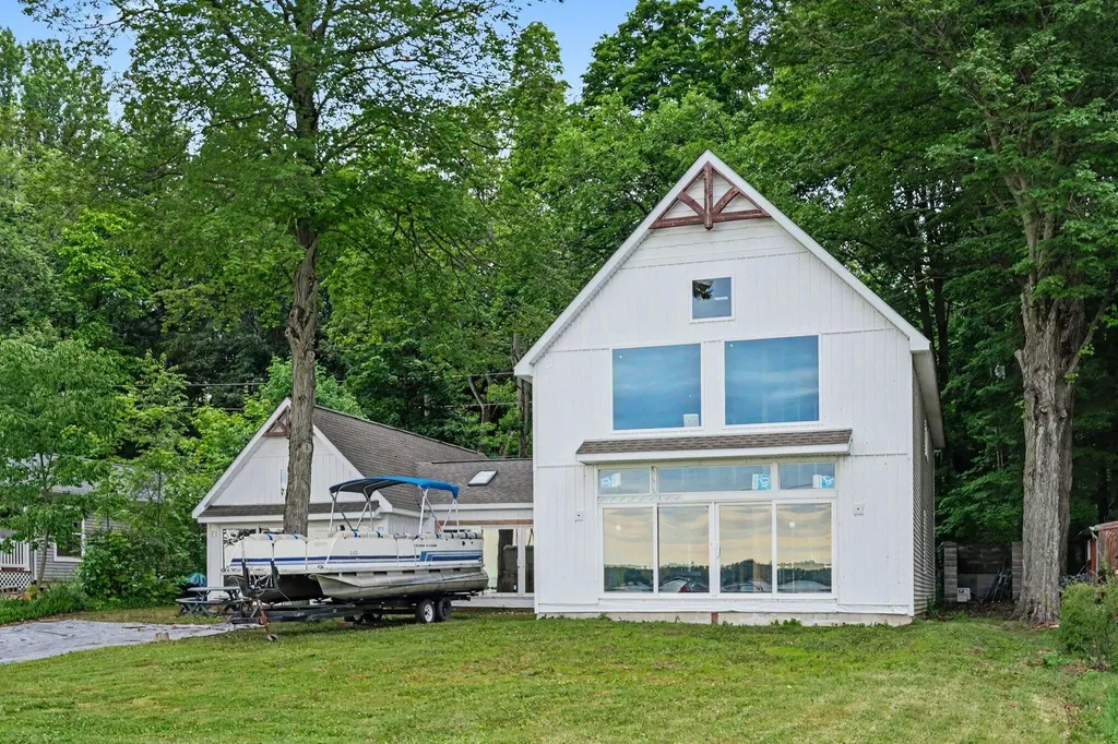 50756 Garrett Road Silver Creek Township MI 49047