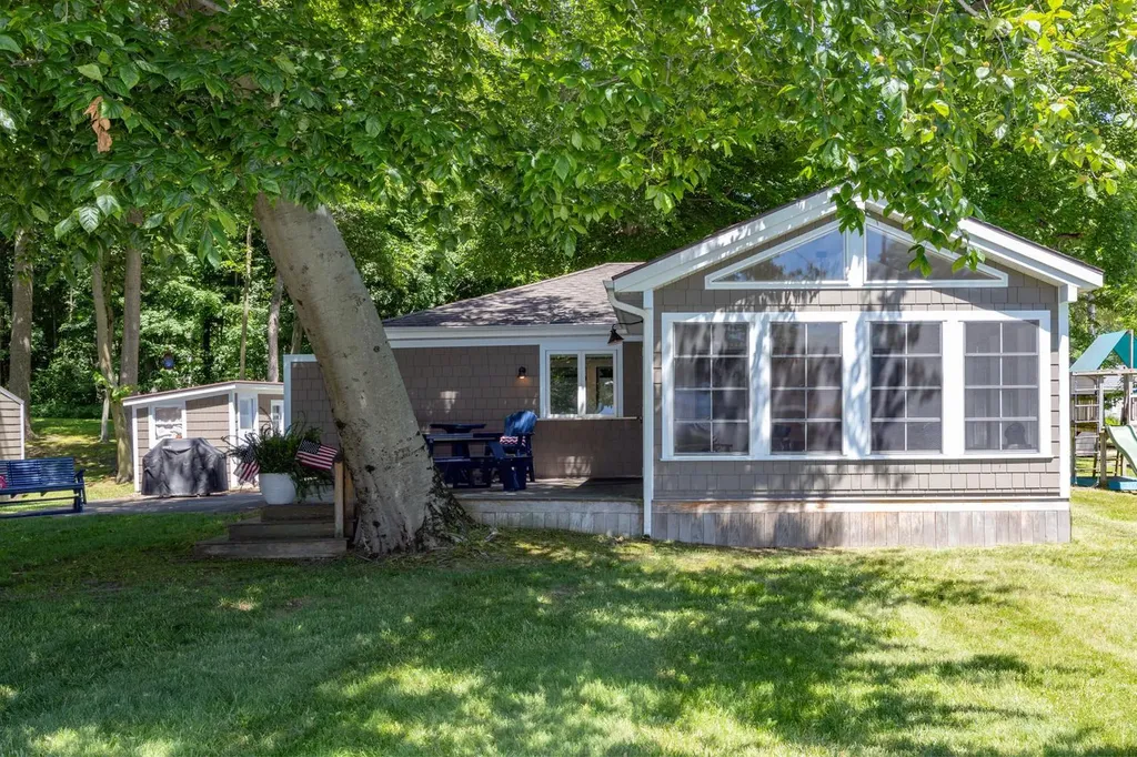 61626 Lagoon Drive Penn Township MI 49031
